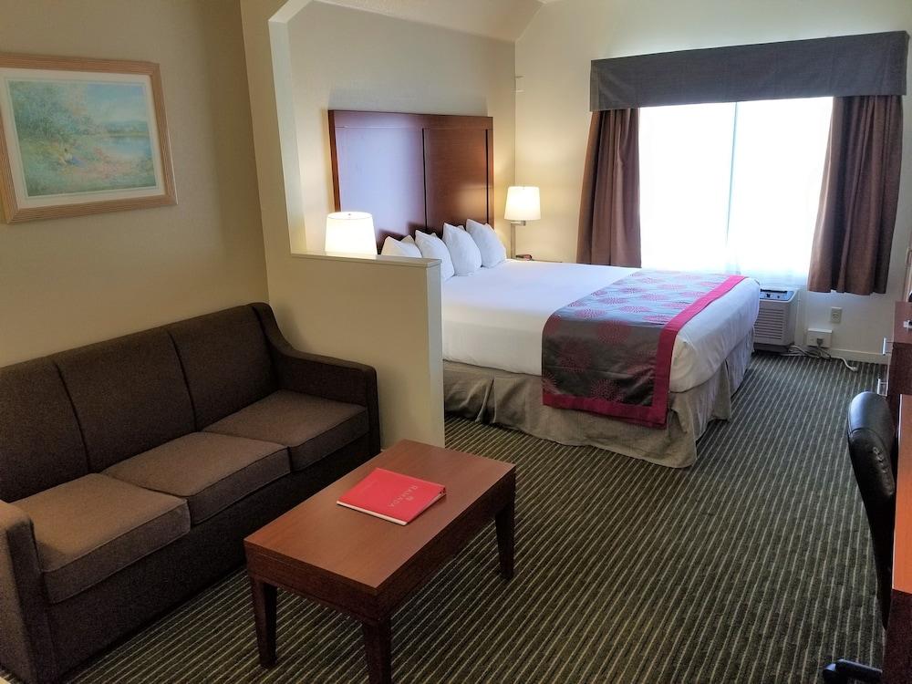 Ramada By Wyndham Bakersfield Hotel Exterior foto